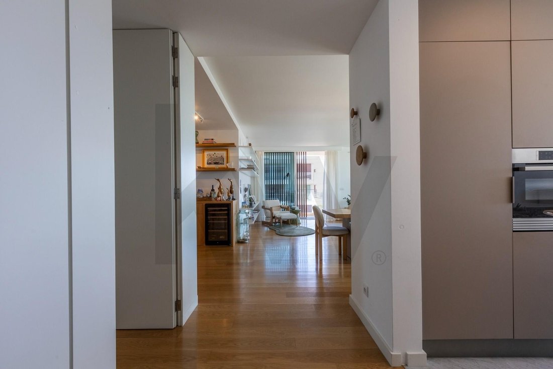Apartment in Belas, Lisbon, Portugal 2 - 18960658