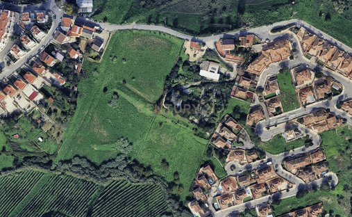 Land in Vila Franca de Xira, Lisbon, Portugal 1