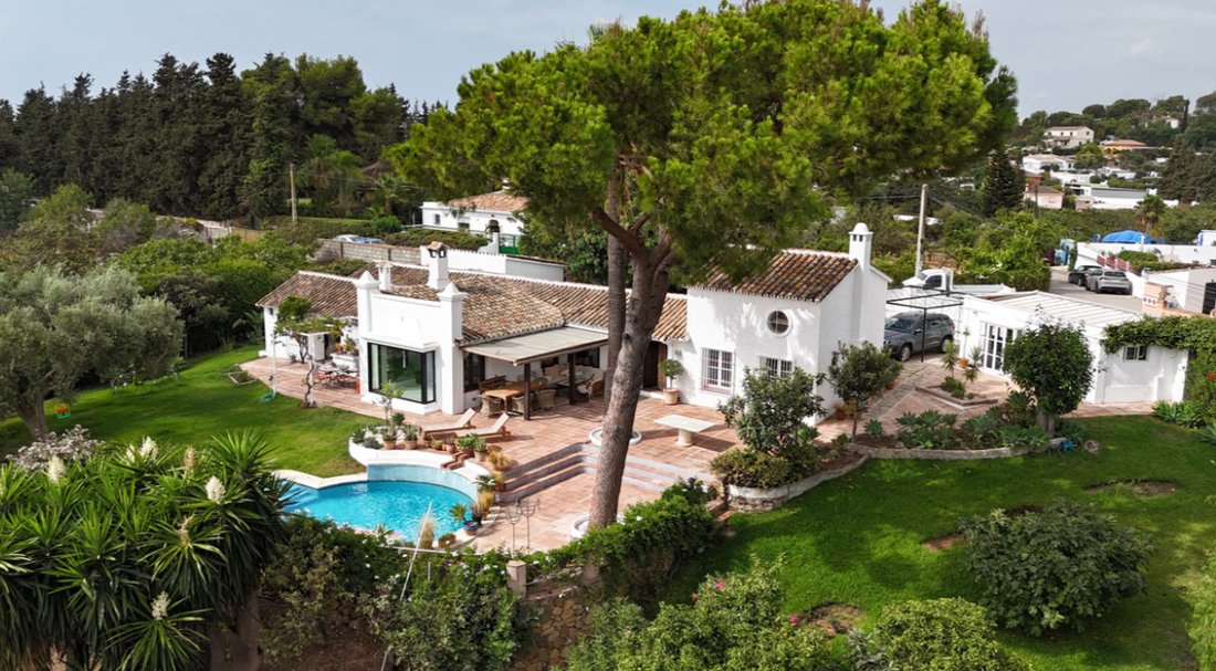 Villa in Marbella, Andalusia, Spain 4 - 18960483