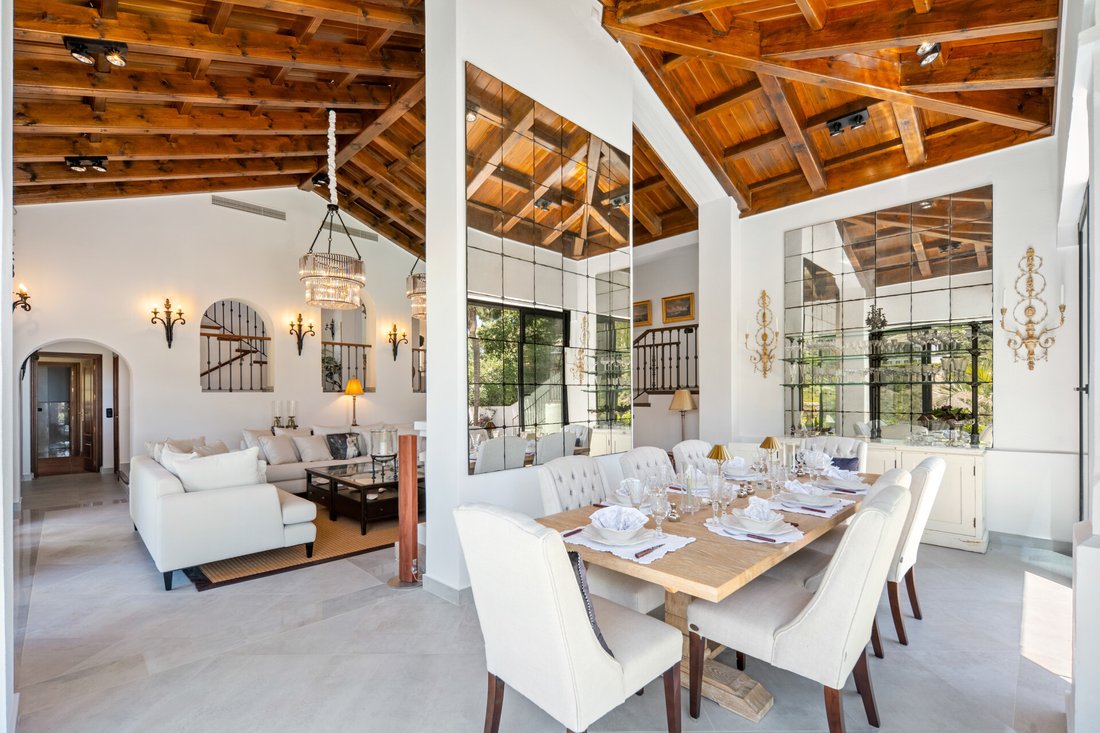 Villa in El Madroñal, Benahavis, Spain 4 - 18960437