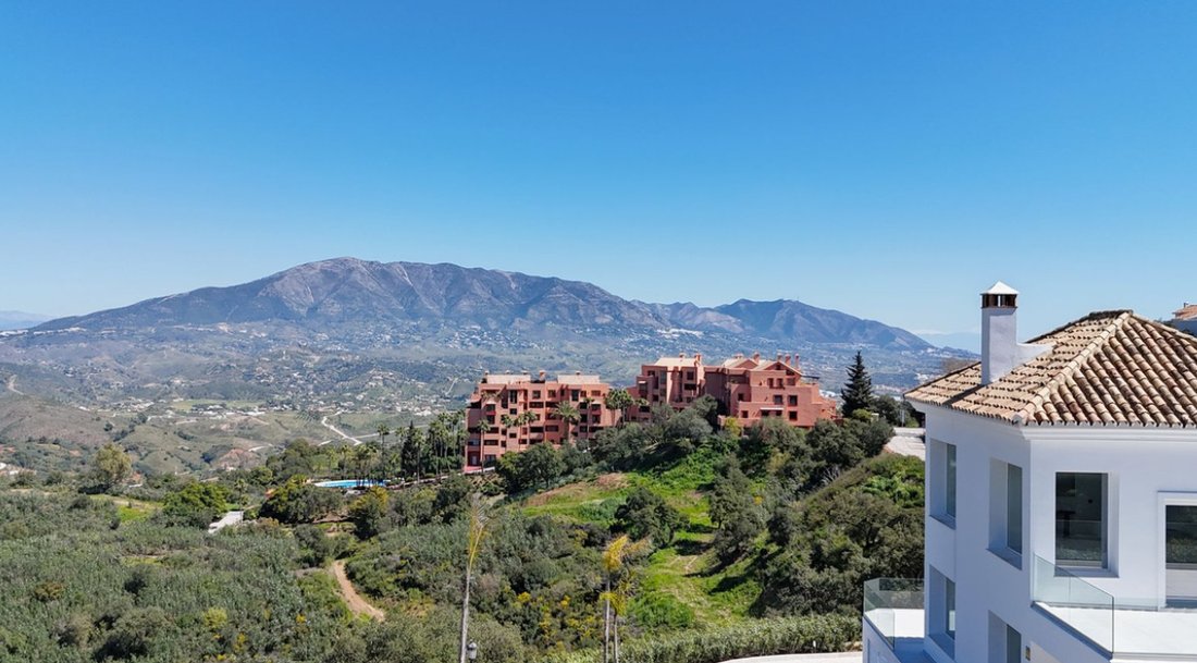 Villa in Marbella, Andalusia, Spain 5 - 18960512