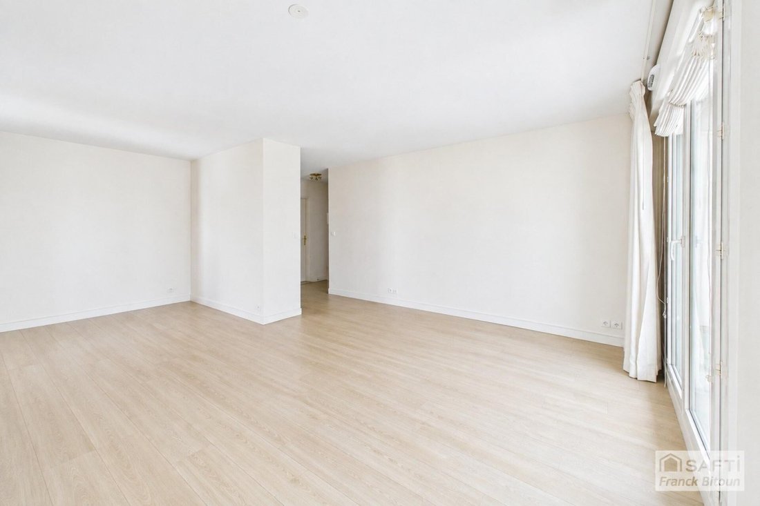 Apartment in Hôtel de Ville, Courbevoie, France 4 - 18961727