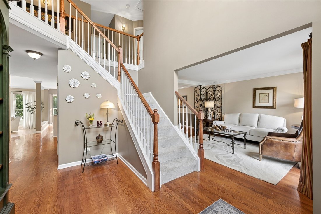 House in Bolingbrook, Illinois, United States 4 - 18960385