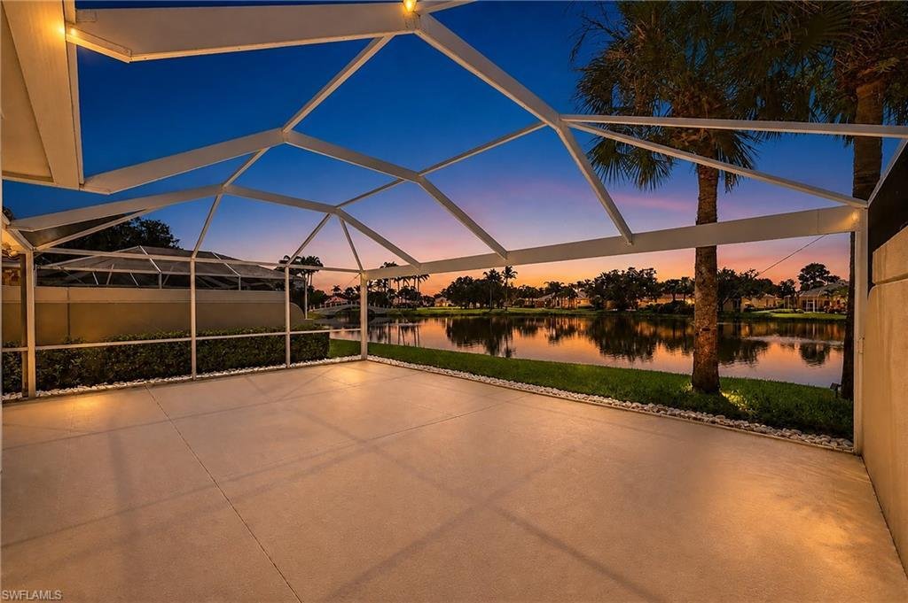 Condo in Naples, Florida, United States 1 - 18960417