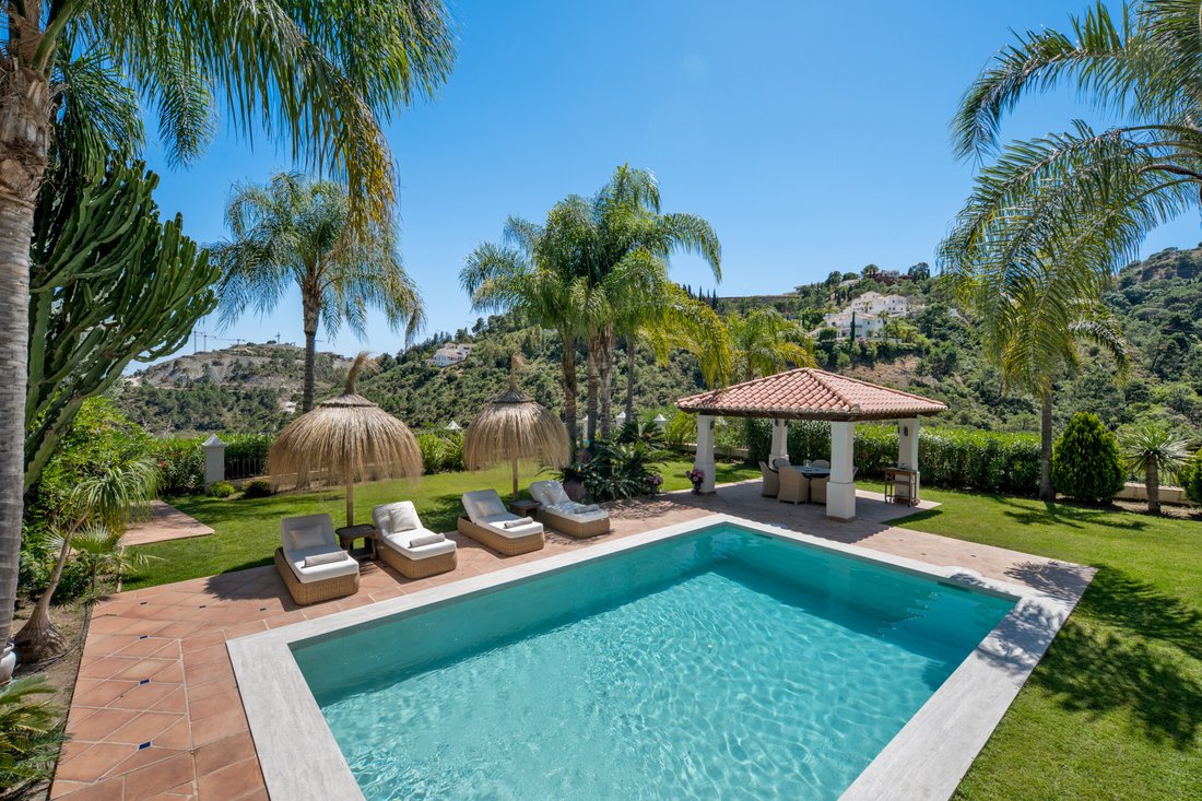 Villa in El Madroñal, Benahavis, Spain 5 - 18960437