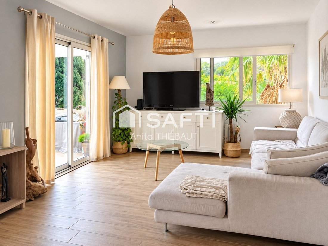 Apartment in Le Dramont-Agay-Anthéor-Le Trayas, Saint-Raphaël, France 1 - 18961717