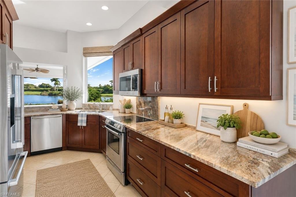 Condo in Naples, Florida, United States 5 - 18960388