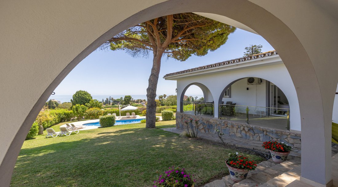 Villa in Estepona, Andalusia, Spain 1 - 18960462