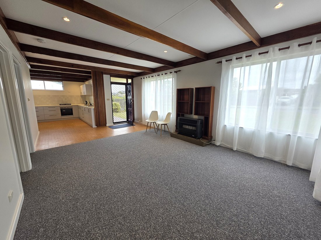 House in Yakamia, Western Australia, Australia 5 - 18960016