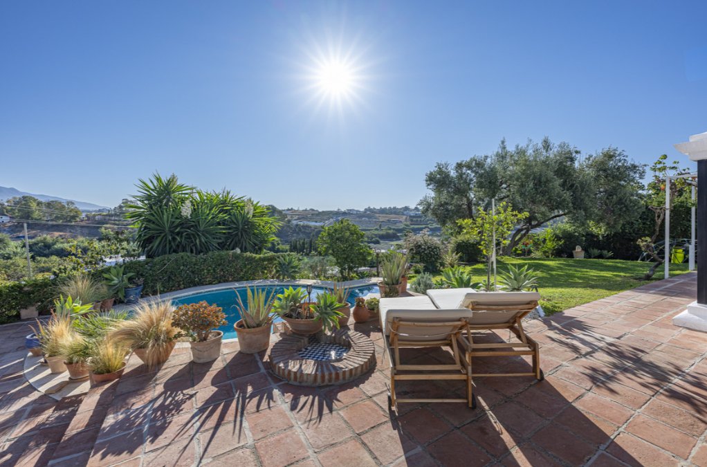 Villa in Marbella, Andalusia, Spain 3 - 18960483