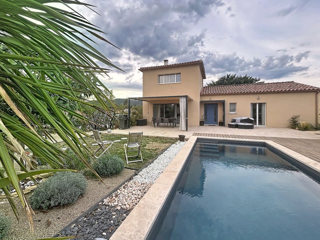 House in Lauris, Provence-Alpes-Côte d'Azur, France 2 - 18960659
