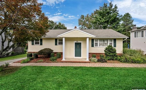 House in Wanaque, New Jersey, United States 1