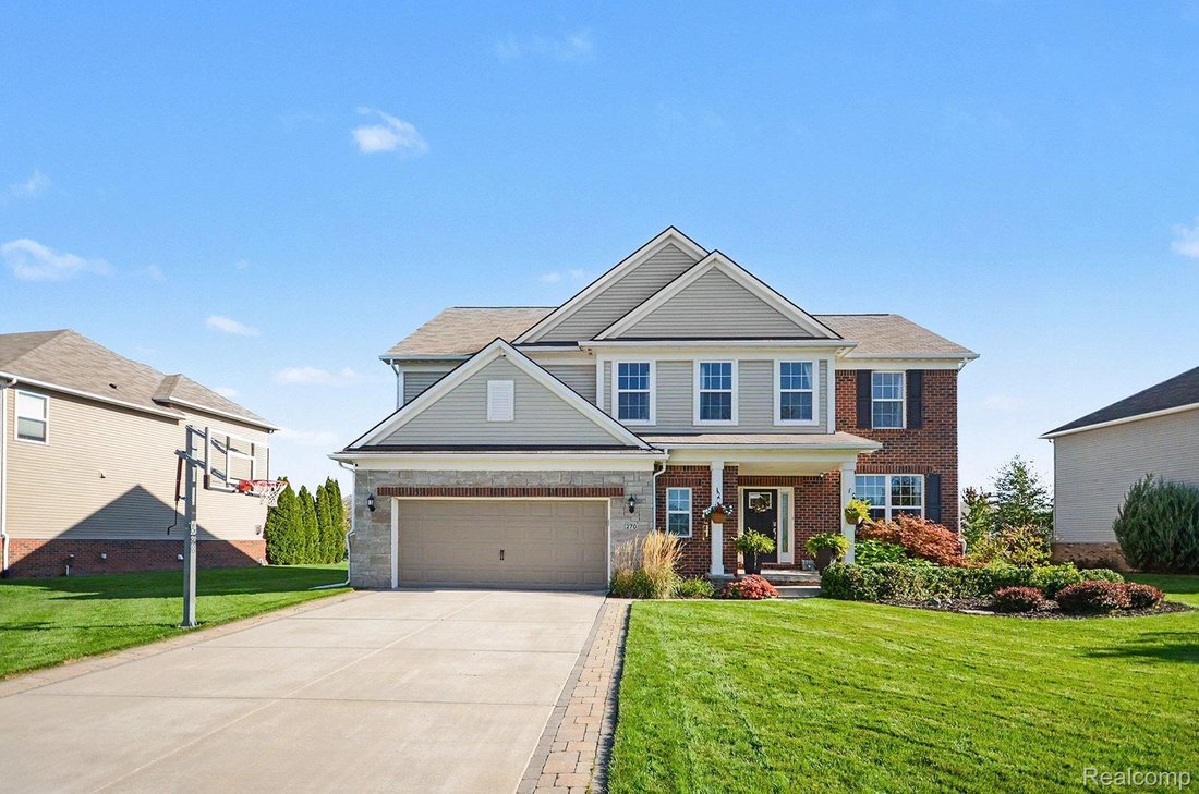 House in Orion charter Township, Michigan, United States 1 - 18960170