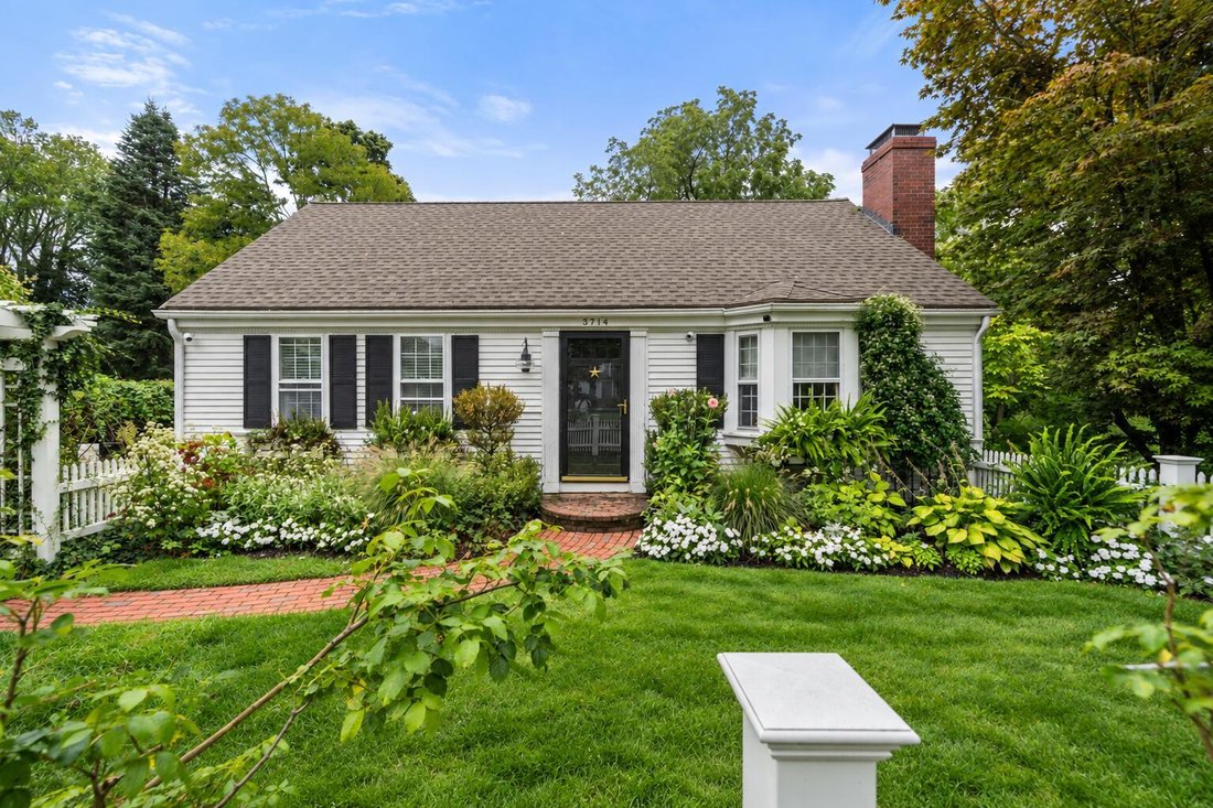 House in Barnstable, Massachusetts, United States 2 - 18960194