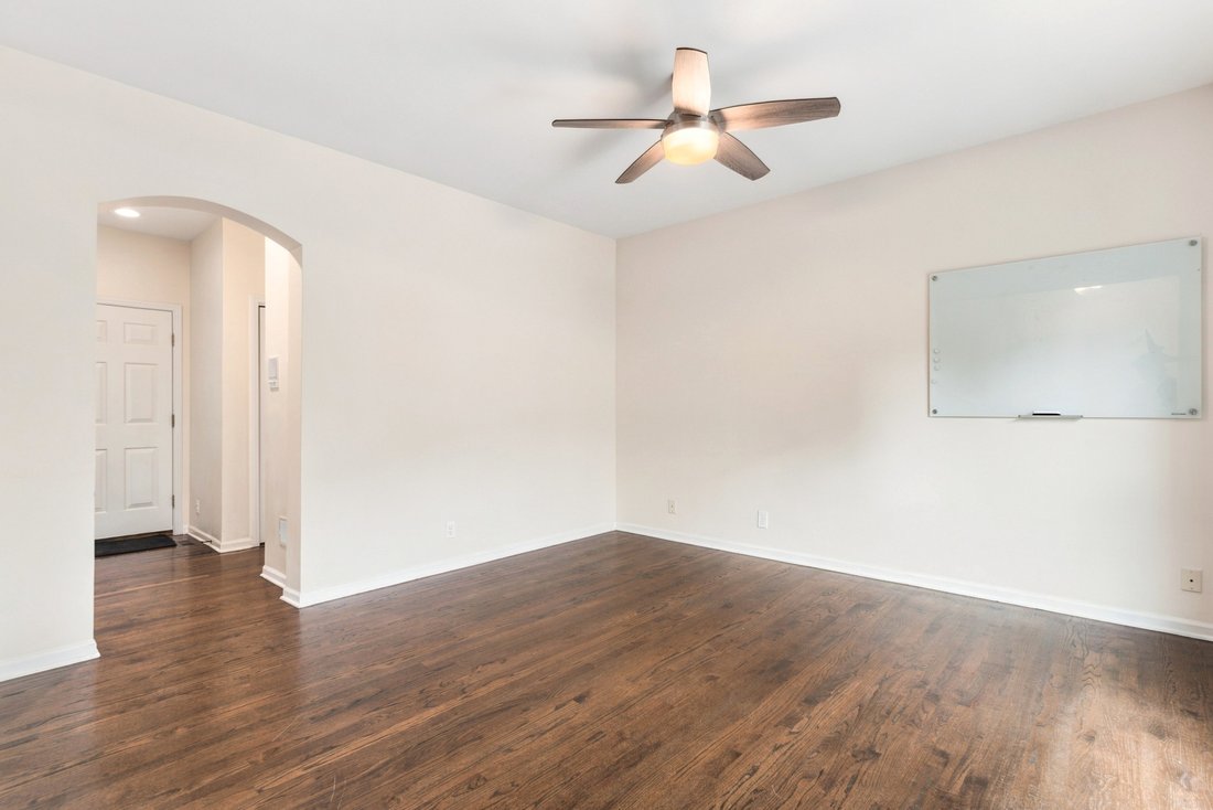 Townhouse in Naperville, Illinois, United States 5 - 18960225