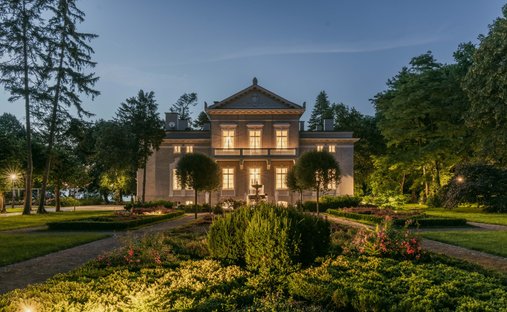Chateau in Nowe Warpno, West Pomeranian Voivodeship, Poland 1