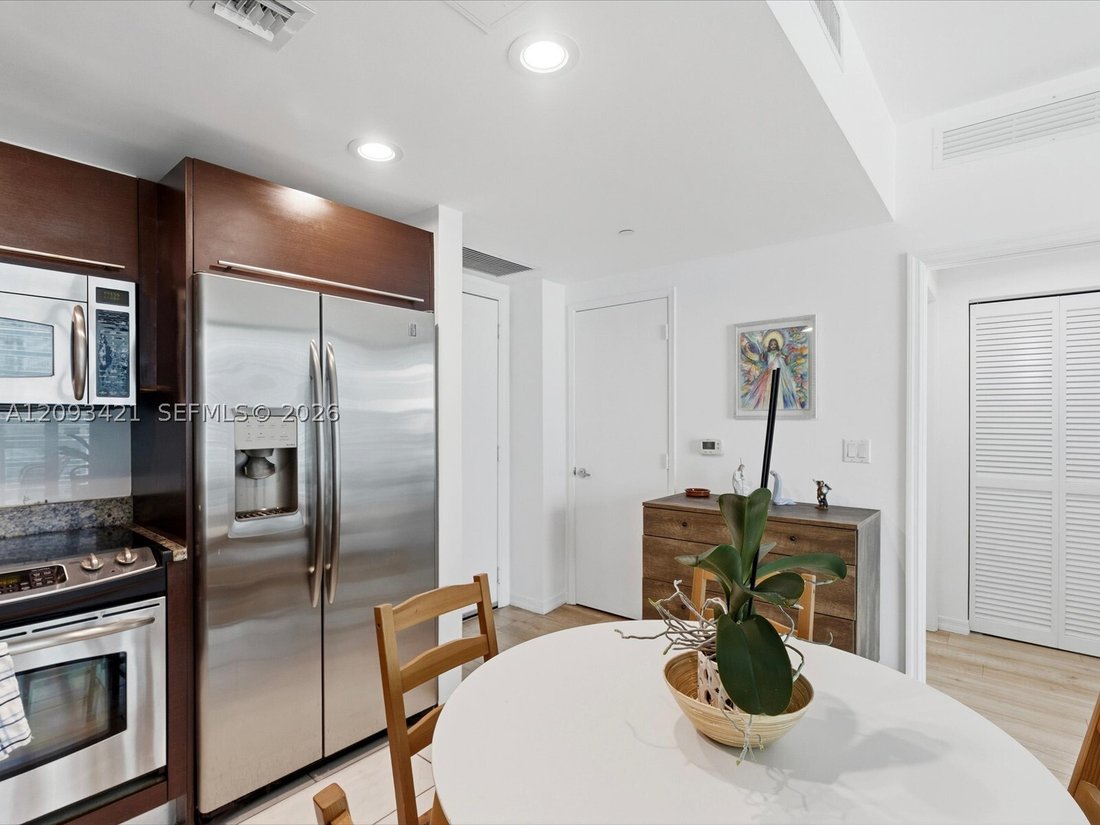 Condo in Miami, Florida, United States 2 - 18960423
