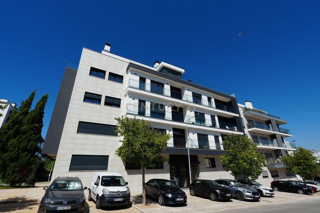 Apartment in Charneca de Caparica e Sobreda, Setubal, Portugal 1 - 18959981