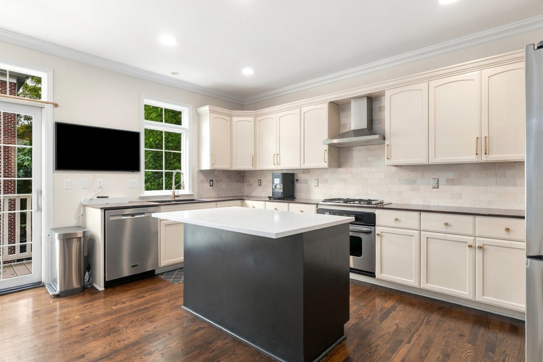 Townhouse in Naperville, Illinois, United States 1 - 18960225