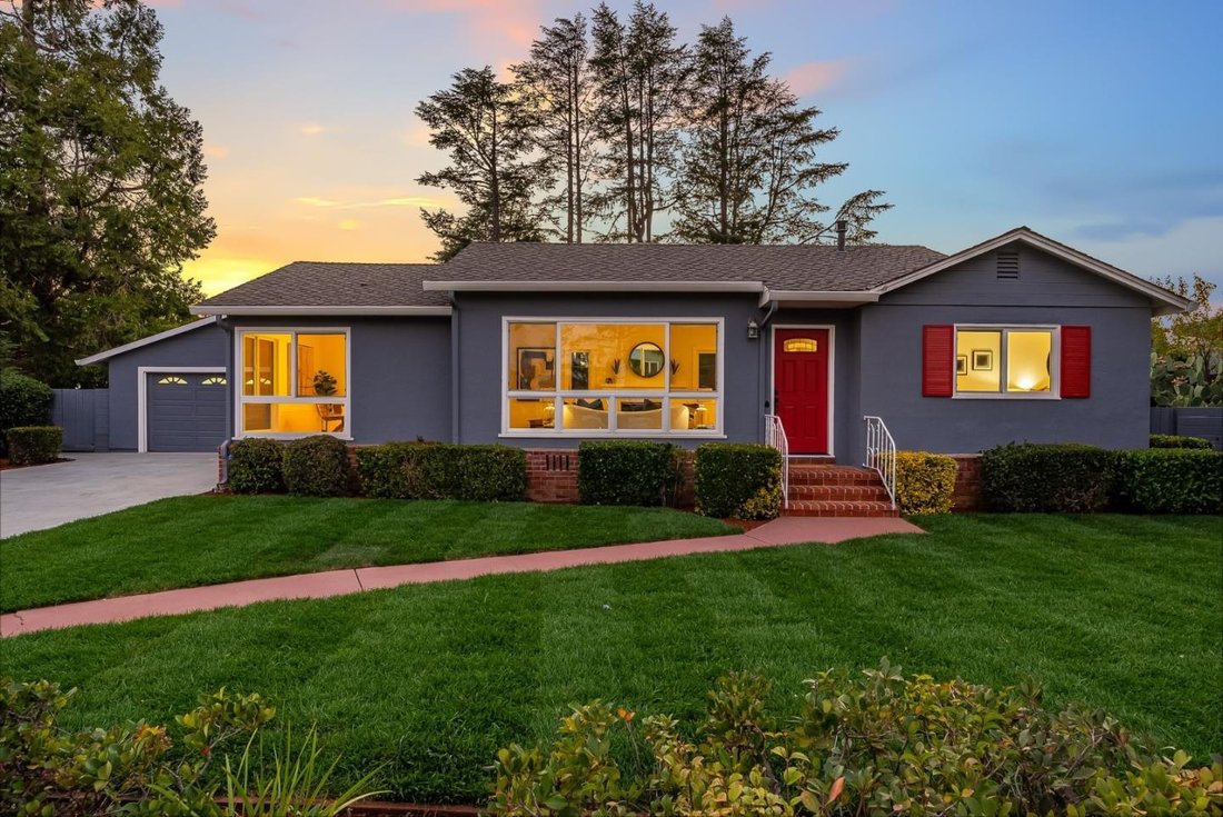 House in Los Altos Hills, California, United States 1 - 18960495