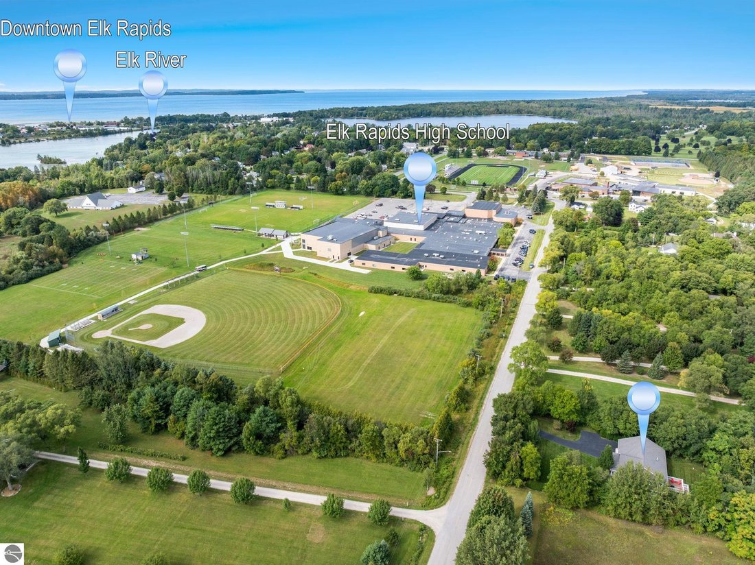 House in Elk Rapids, Michigan, United States 4 - 18960496