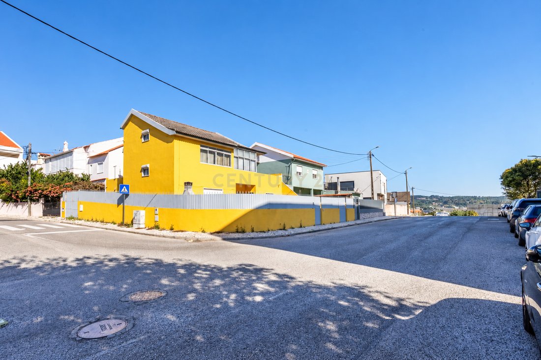 Villa in Agualva e Mira-Sintra, Lisbon, Portugal 1 - 18960035