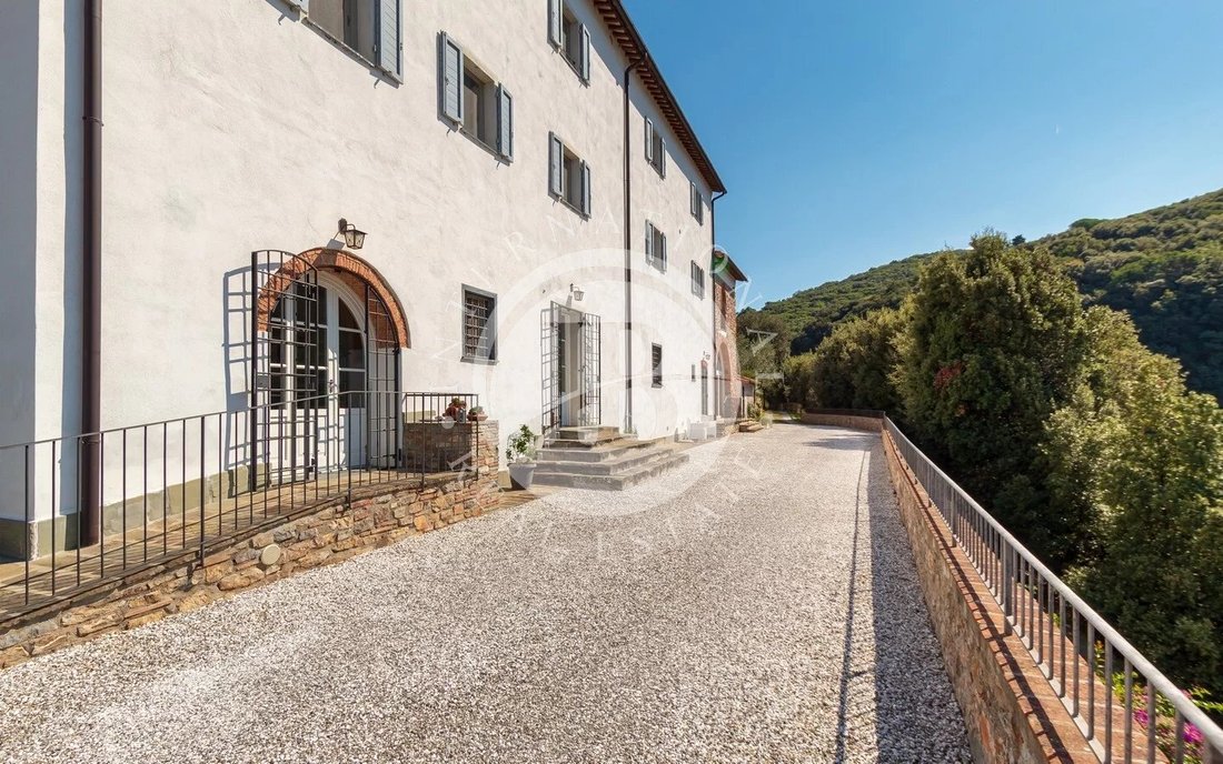 Villa in Vecchiano, Tuscany, Italy 2 - 18960589