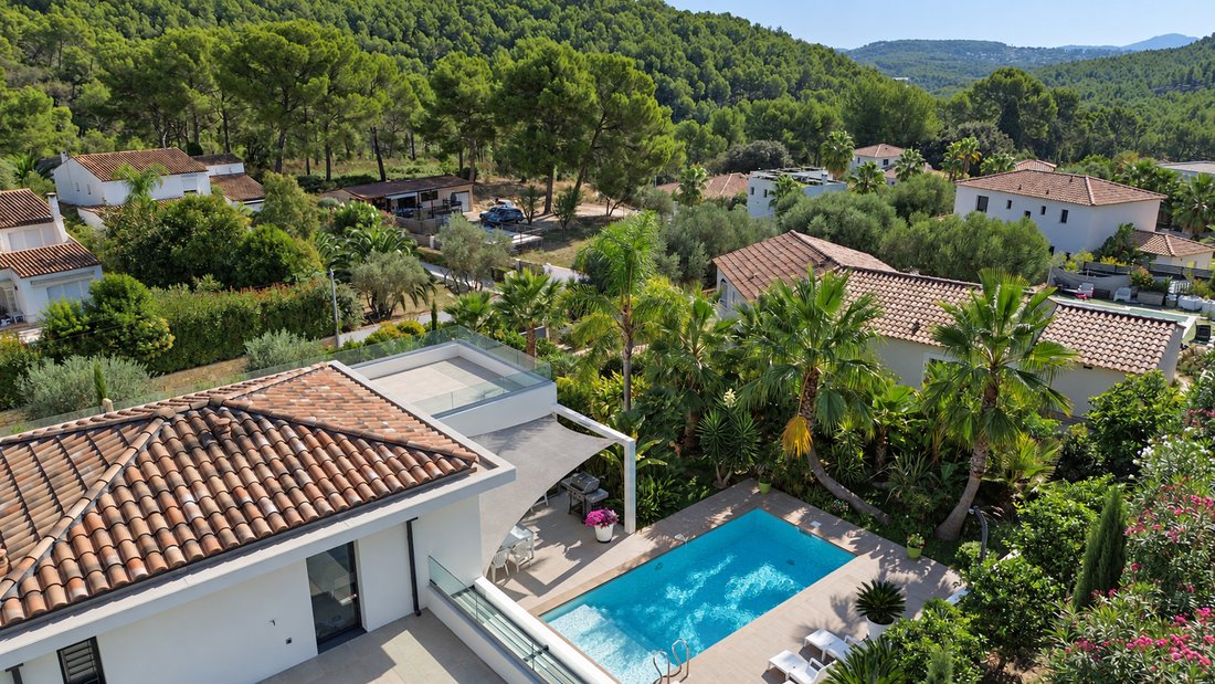 House in Bandol, Provence-Alpes-Côte d'Azur, France 2 - 18959942