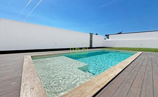 Townhouse in Povoa de Varzim, Beiriz e Argivai, Porto District, Portugal 1