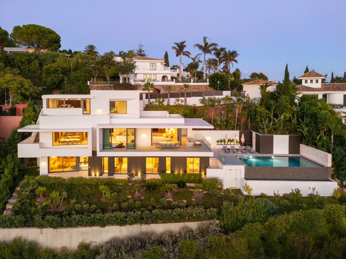 Villa in Marbella, Andalusia, Spain 1 - 18960598