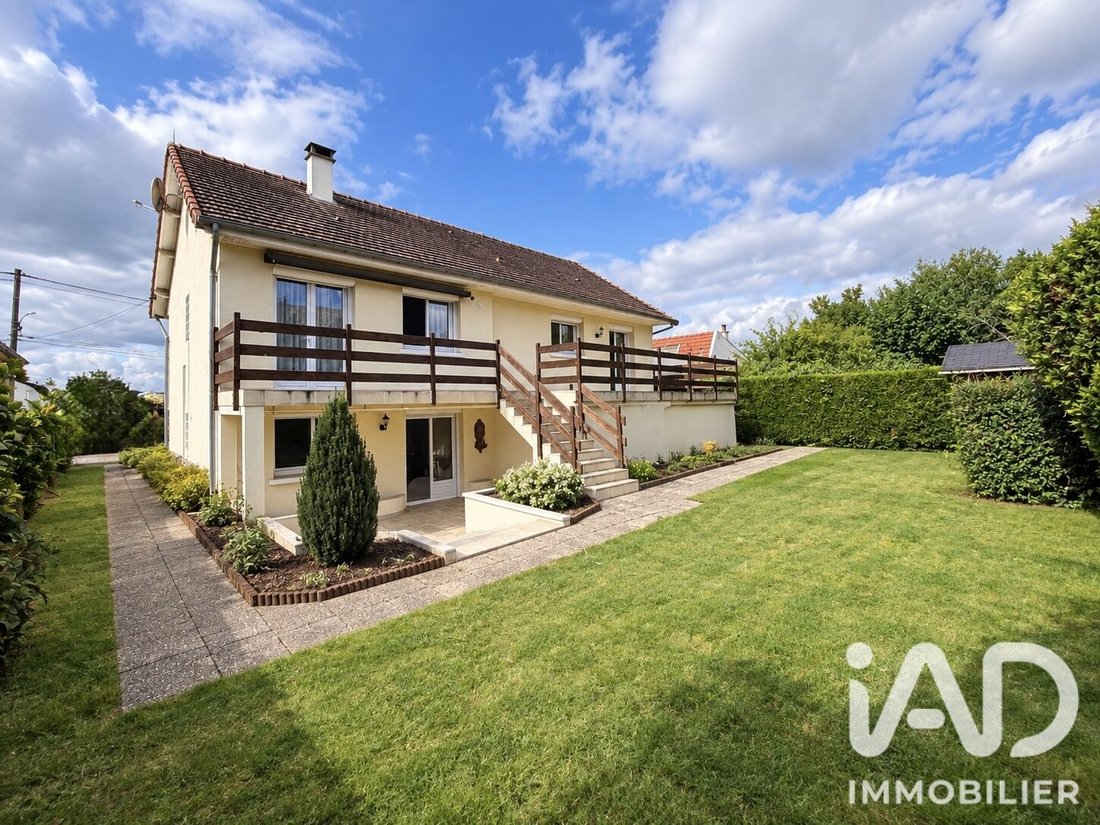 House in Yerres, Ile-de-France, France 1 - 18963463