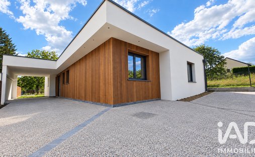 House in Chooz, Grand Est, France 1
