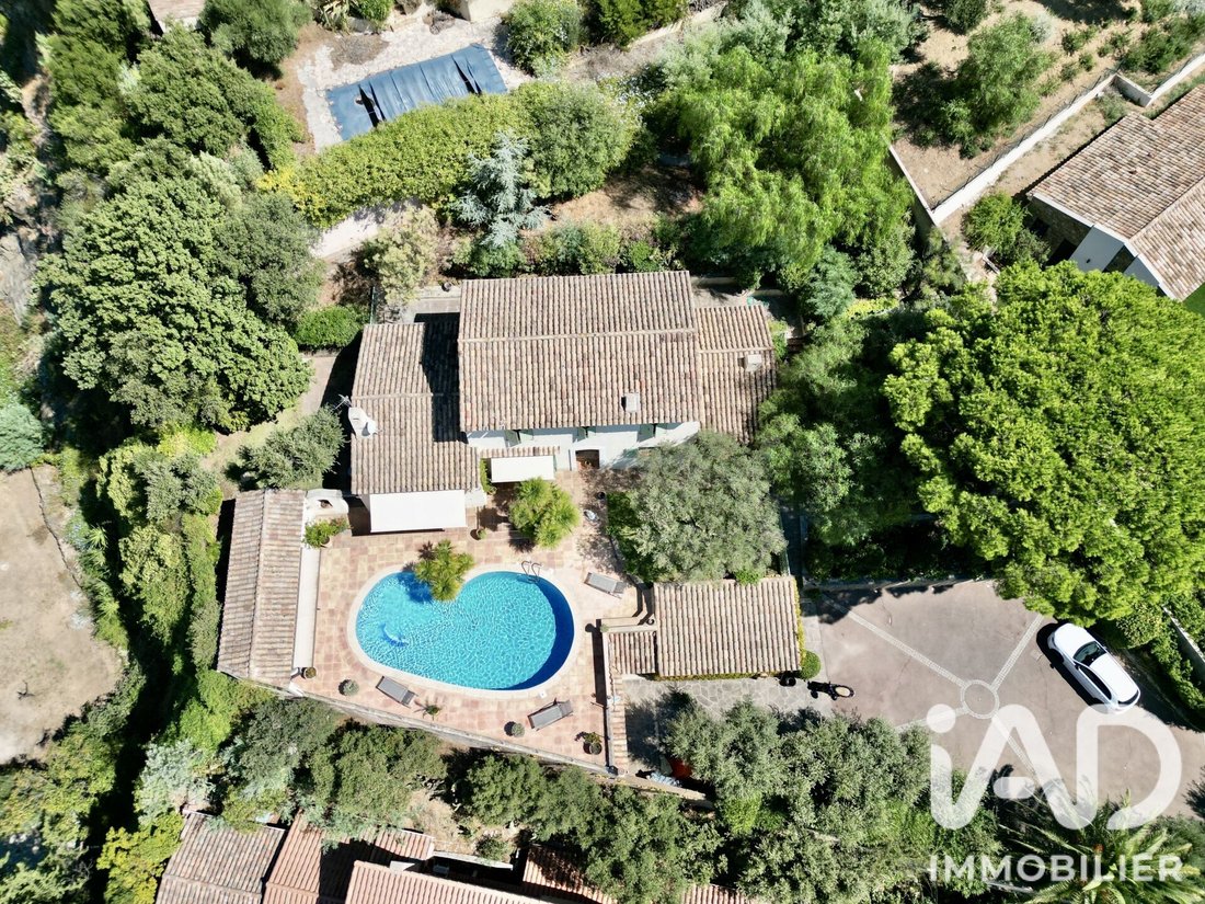House in Ville-Les Saquedes-Le Bouillonnet, Sainte-Maxime, France 2 - 18962839