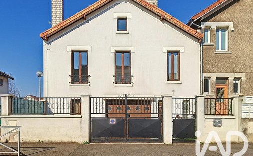 House in Centre, L'Haÿ-les-Roses, France 1
