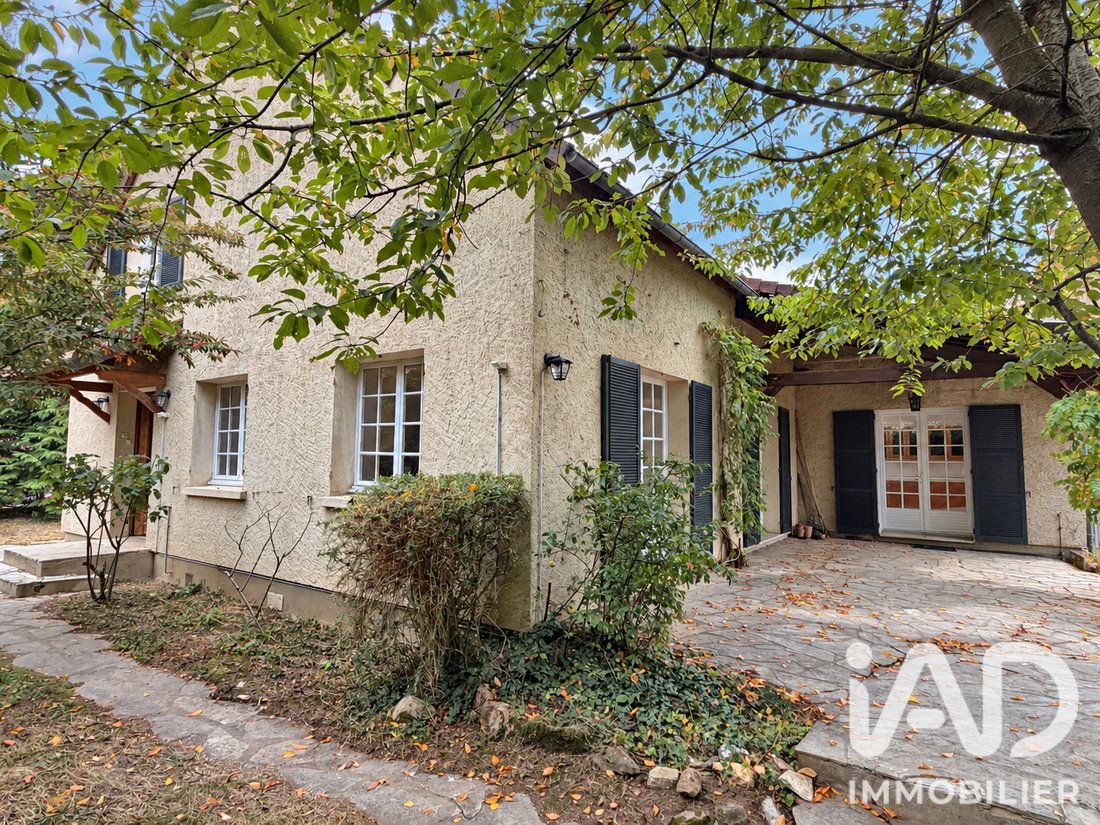 House in Orgeval, Ile-de-France, France 1 - 18963397