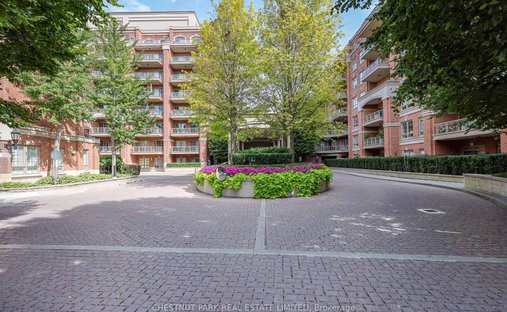 Apartment in Toronto, Ontario, Canada 1