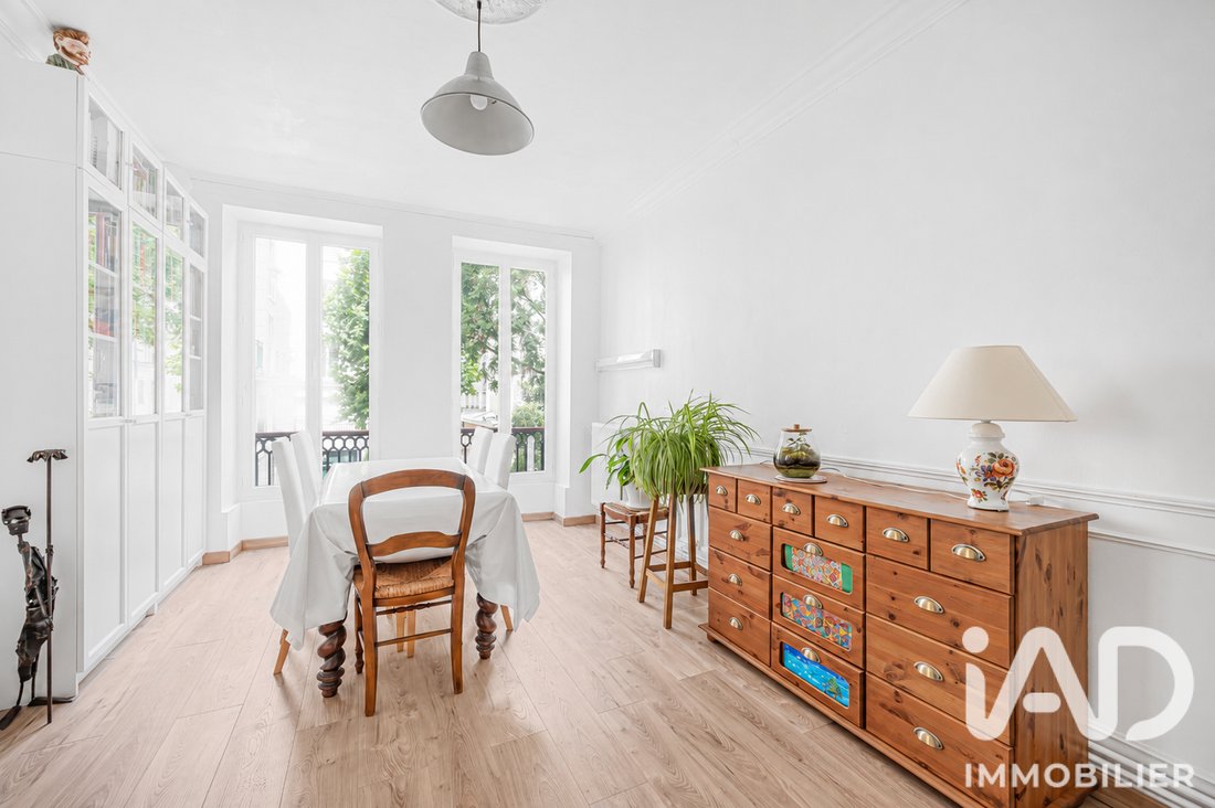 Apartment in Porte Saint Denis-Paradis, Paris 10e Arrondissement, Paris 1 - 18533148