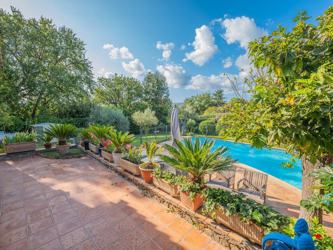 Villa in Grimaud, Provence-Alpes-Côte d'Azur, France 3 - 18959814