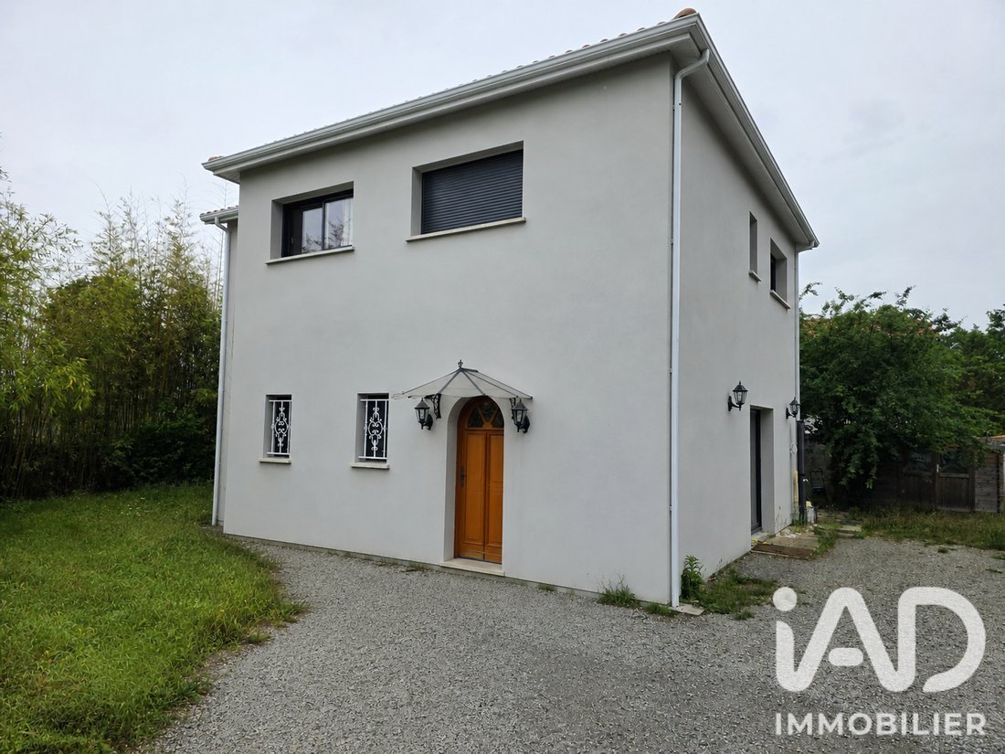 House in France-L'Alouette-Jean Bart, Pessac, France 1 - 18962898