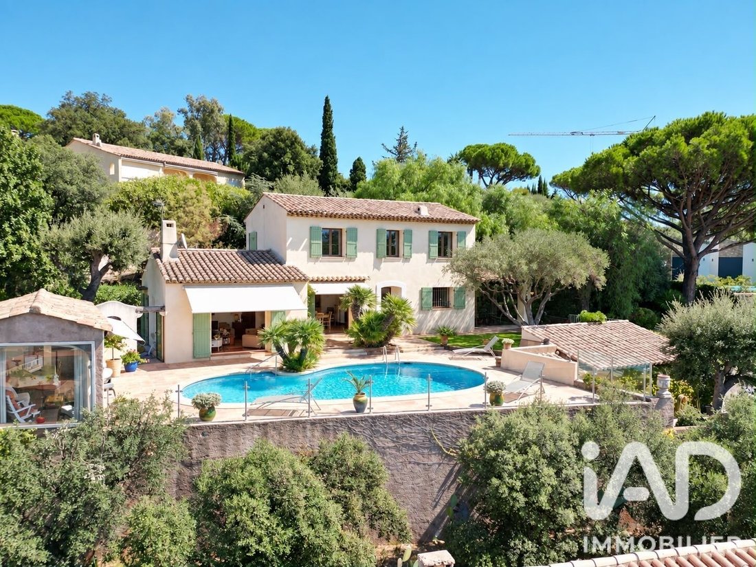House in Ville-Les Saquedes-Le Bouillonnet, Sainte-Maxime, France 3 - 18962839