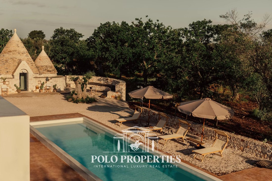 Villa in San Vito dei Normanni, Apulia, Italy 2 - 18960098