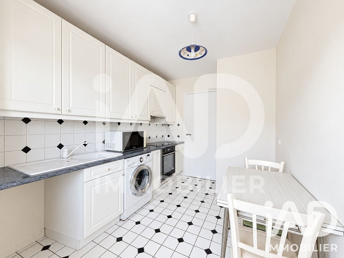 Apartment in Napoleon, Maisons-Laffitte, France 4 - 18963329
