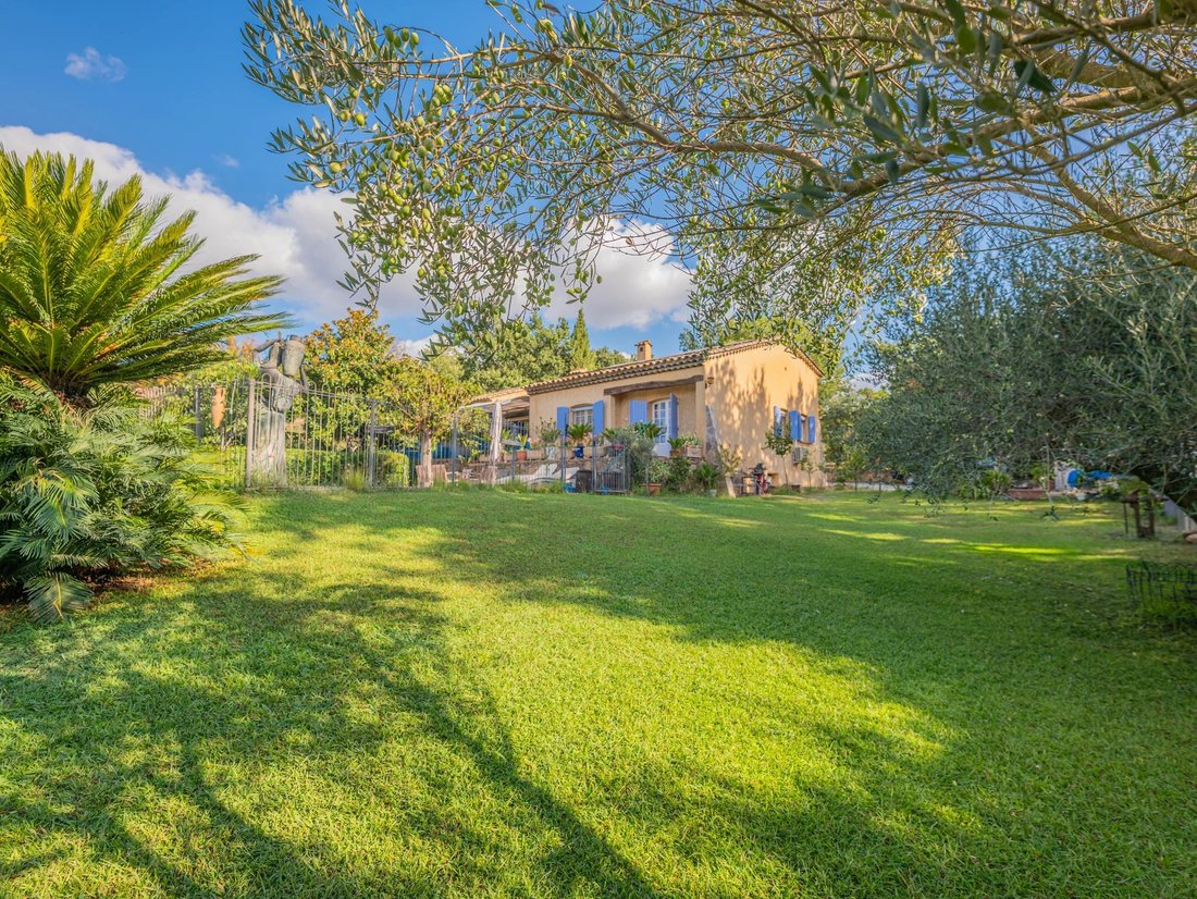 Villa in Grimaud, Provence-Alpes-Côte d'Azur, France 4 - 18959814