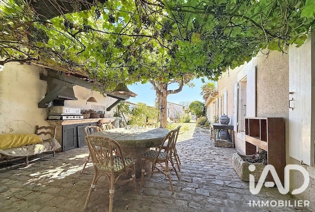House in La Couarde-sur-Mer, Nouvelle-Aquitaine, France 2 - 18962871