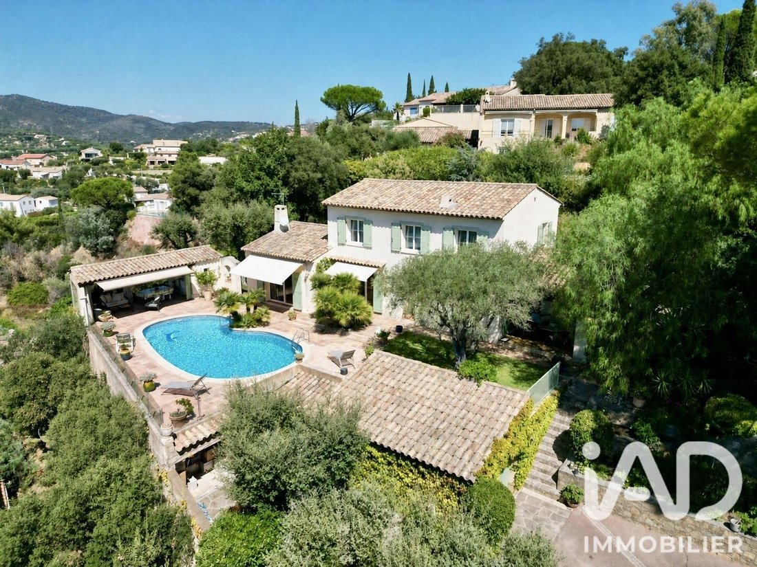 House in Ville-Les Saquedes-Le Bouillonnet, Sainte-Maxime, France 1 - 18962839