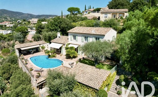 House in Ville-Les Saquedes-Le Bouillonnet, Sainte-Maxime, France 1