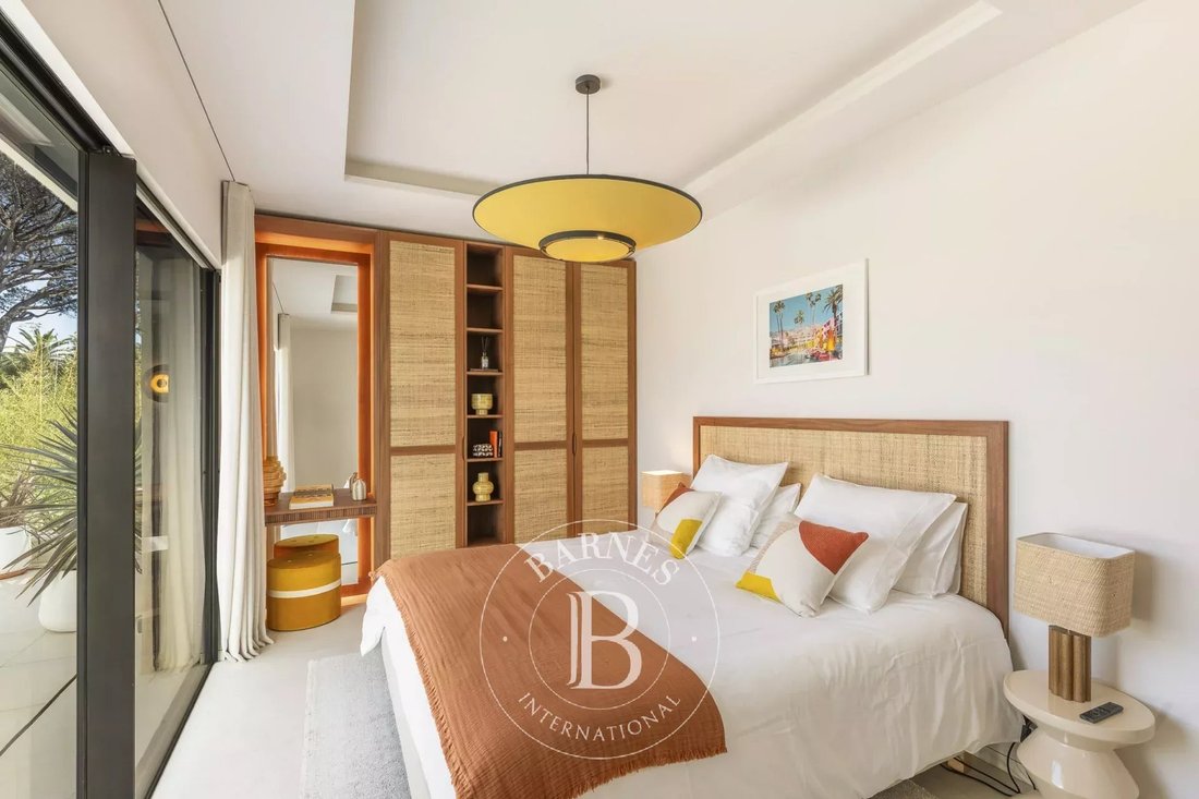 House in Zone Est Diffuse, Saint-Tropez, France 4 - 14906995