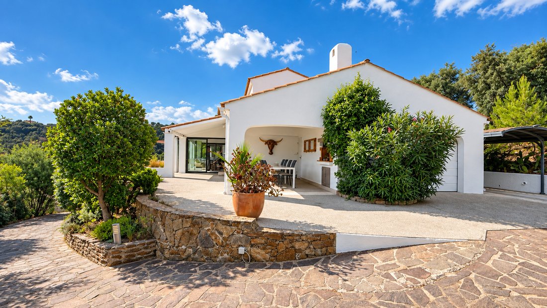 Villa in La Beaucaire, Toulon, France 2 - 18960995