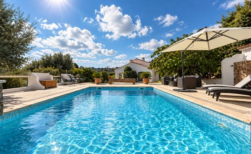 Villa in La Beaucaire, Toulon, France 1