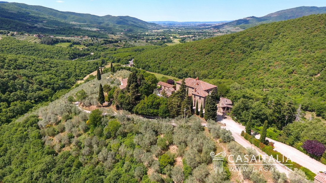 Villa in Castiglion Fiorentino, Tuscany, Italy 1 - 18961750